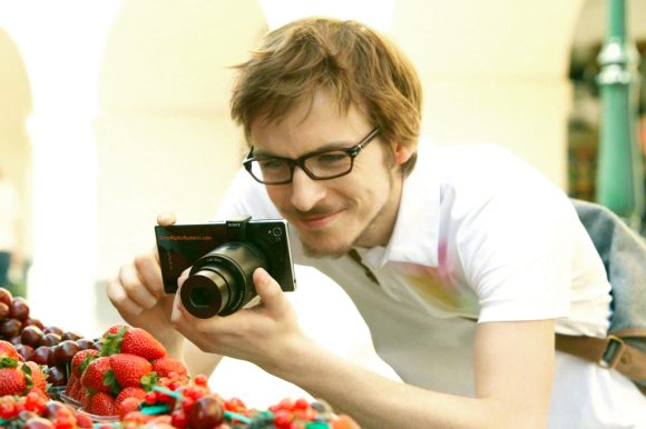 Obiektyw DSC-QX100 z Sony Honami i1